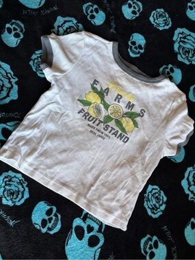White Lemon Graphic Crop Top with Gray Trim by